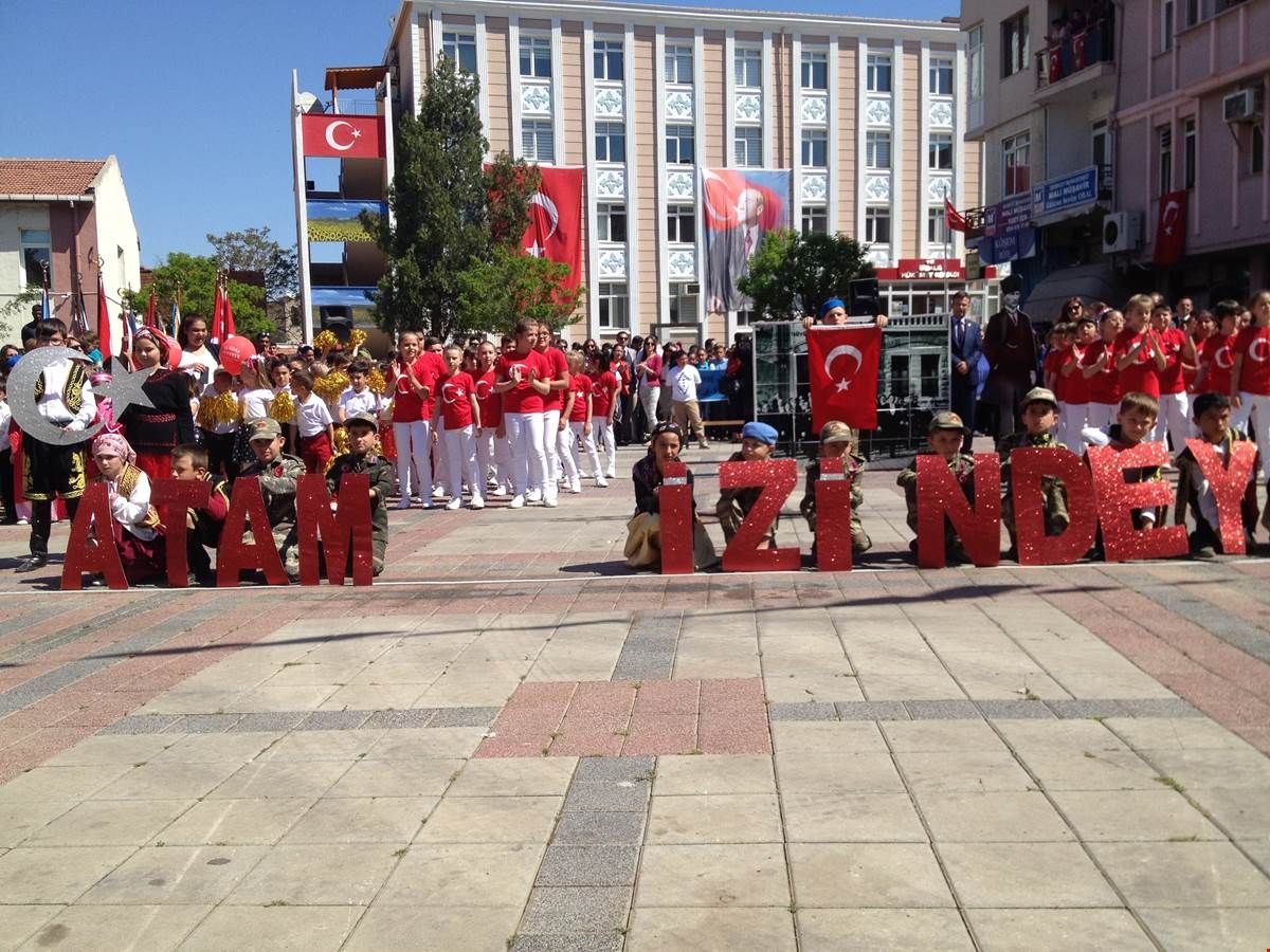 23 Nisan Coşku İçinde Kutlandı.